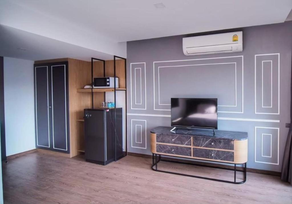 Sleep With Me Pattaya Hotel Exterior photo