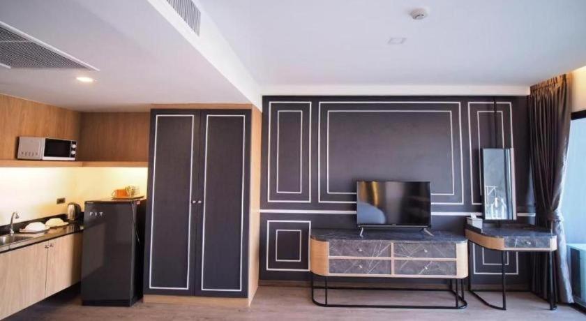 Sleep With Me Pattaya Hotel Exterior photo